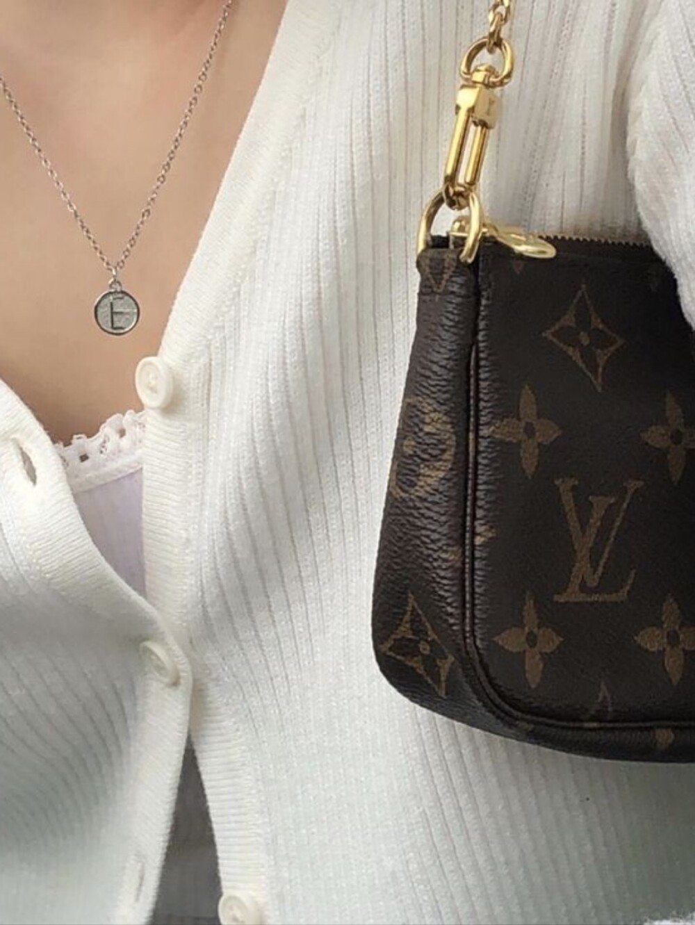 Louis Vuitton Pochette Accessoires Monogram Vintage Y2K ✨EUC - Picture 9 of 14